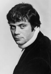 Oliver Reed