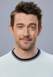 Robert Buckley