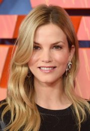 Sylvia Hoeks