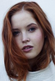 Ellie Bamber